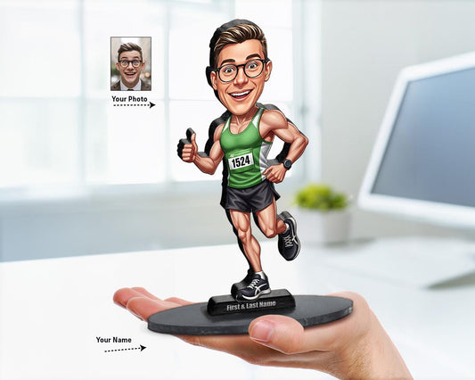 Big-head caricature of a male runner in green jersey with race number, printed on wood or acrylic with personalized nameplate, white background.